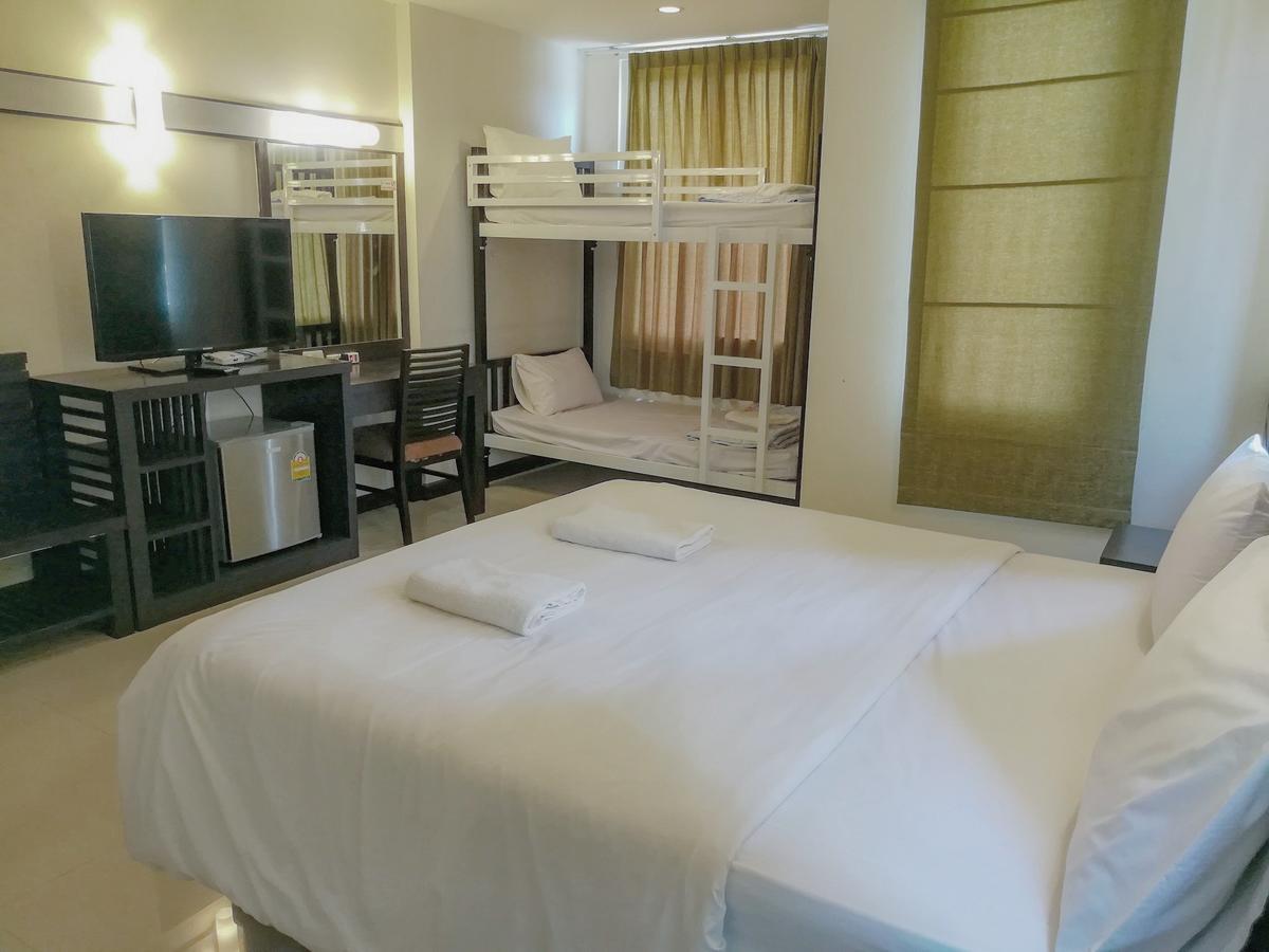 فندق K.M. House Krabi town المظهر الخارجي الصورة