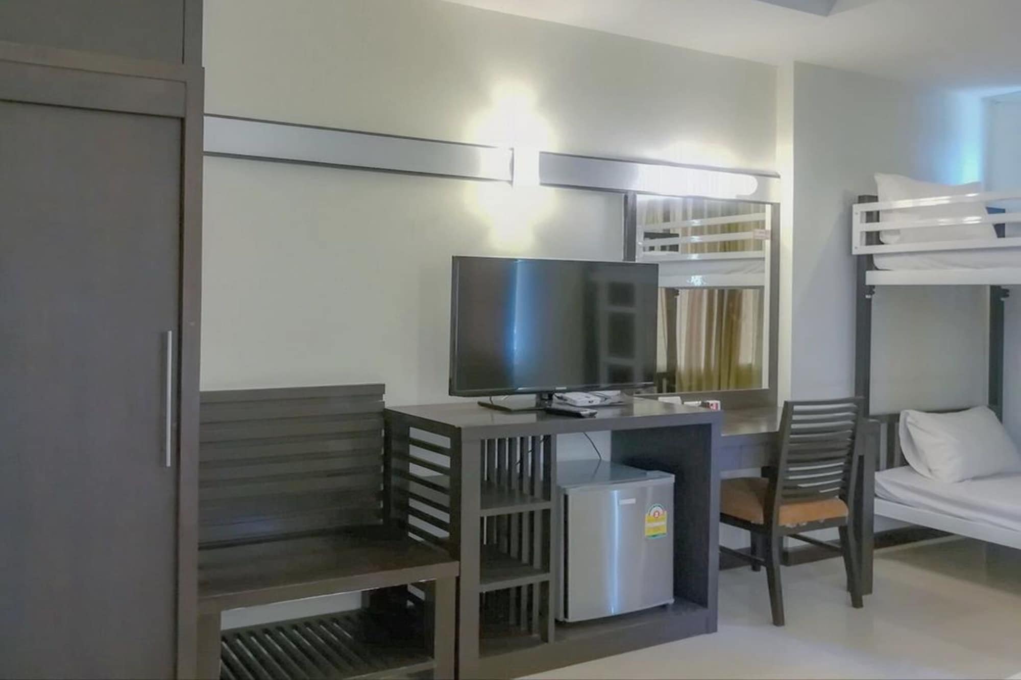 فندق K.M. House Krabi town المظهر الخارجي الصورة